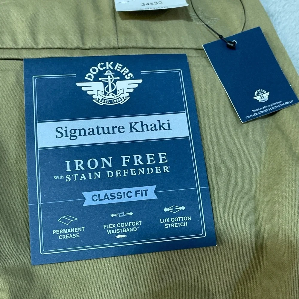 NWT Dockers Signature Khaki Pants Men's 34x32 Tan Cotton Classic Fit